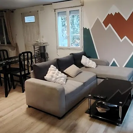 Premium Апартаменты Люс-Сен-Совёр