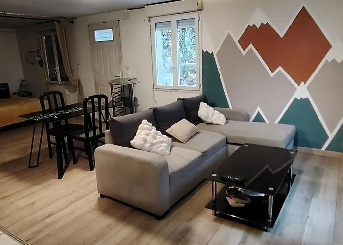 Premium Апартаменты Люс-Сен-Совёр